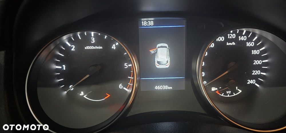 Nissan Qashqai 1.7 dCi 4x4 Tekna+ Xtronic - 11