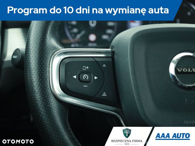 Volvo XC 40 - 20