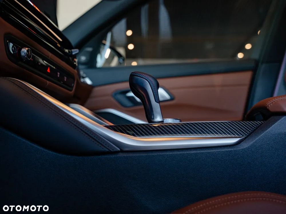 BMW M3 Competition M xDrive - 11
