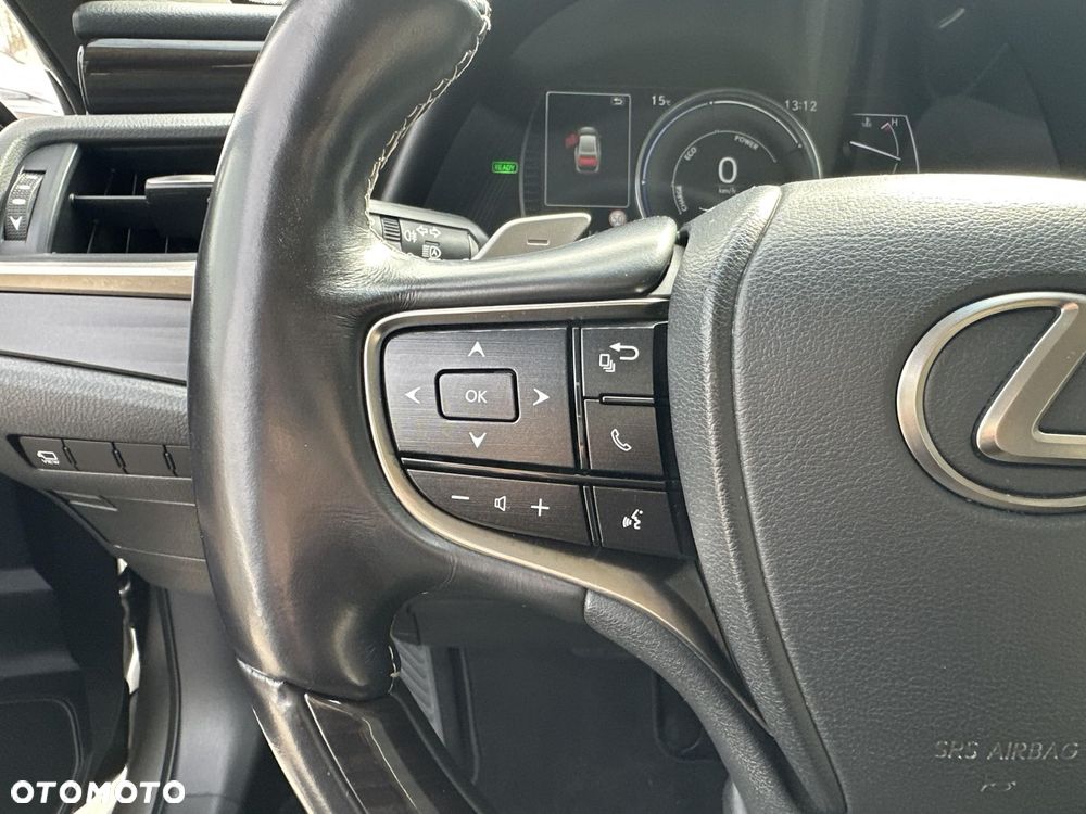 Lexus ES 300h Prestige - 12