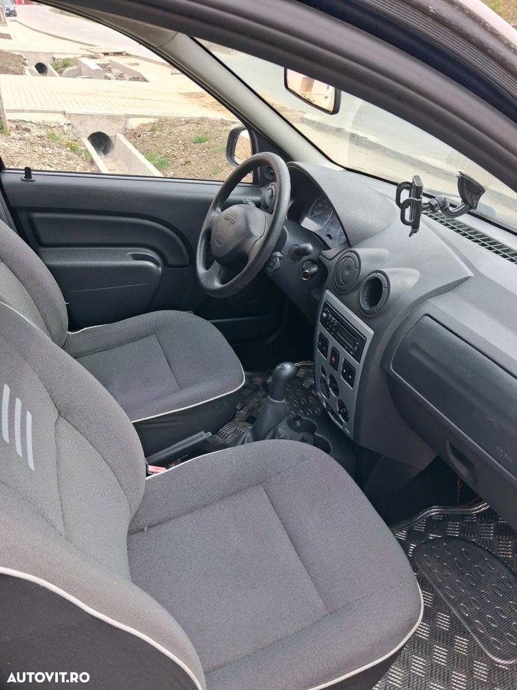 Dacia Logan 1.6 - 7