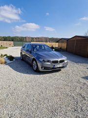 BMW Seria 5 530d xDrive Luxury Line