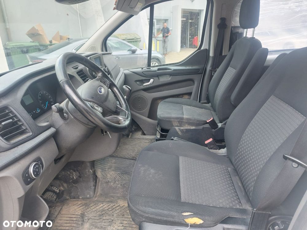 Ford Transit Custom 300 L1H1 Ambiente (bryg.) - 25