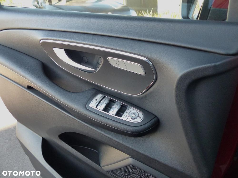 Mercedes-Benz Klasa V 300 d lang 9G-TRONIC Avantgarde - 26