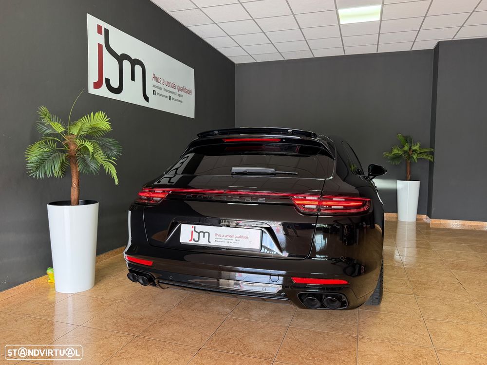 Porsche Panamera Sport Turismo 4 E-Hybrid Edition 10 Anos - 26