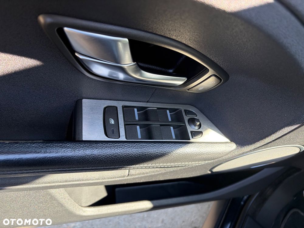 Land Rover Range Rover Evoque - 13