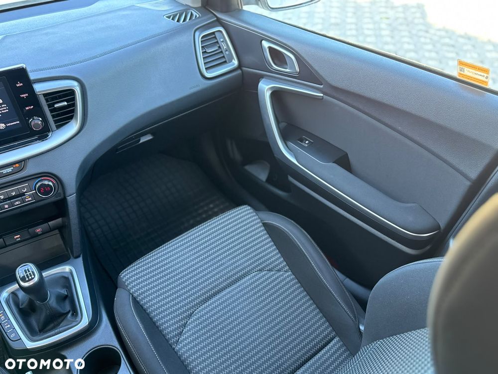 Kia Ceed 1.5 T-GDI L - 22