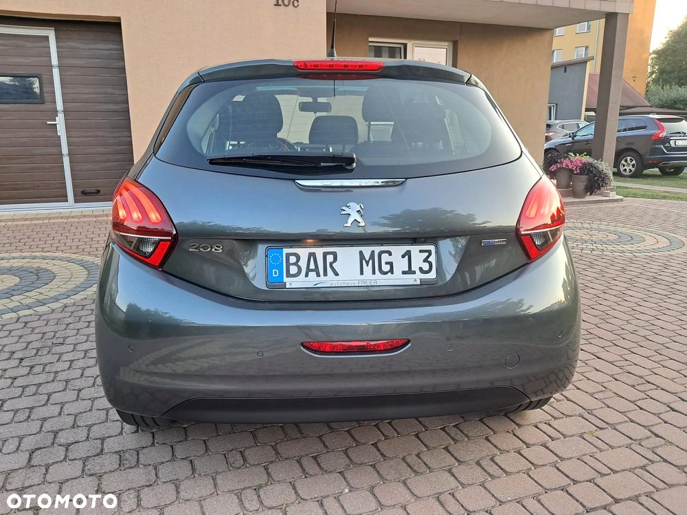 Peugeot 208 PureTech 82 Allure - 21
