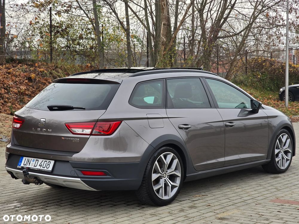 Seat Leon 2.0 TDI Start&Stop 4Drive DSG X-Perience - 38