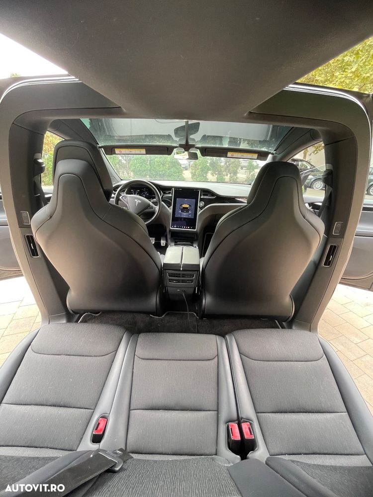Tesla Model X Standard Reichweite - 10
