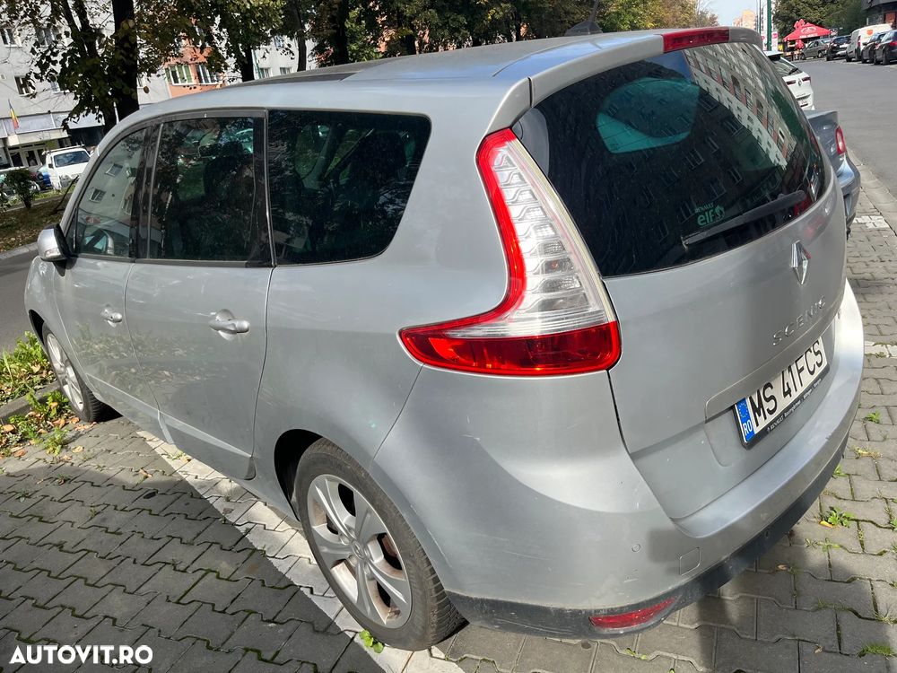 Renault Scenic - 3