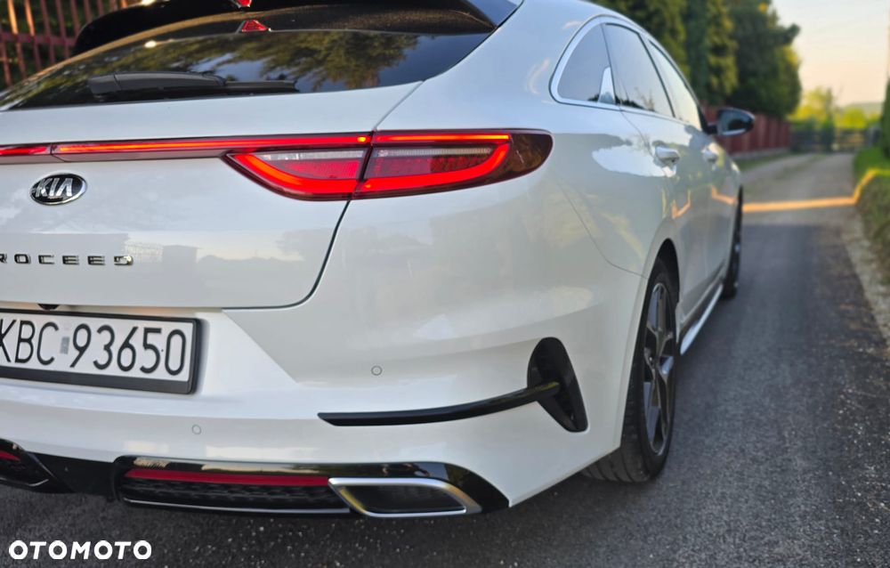Kia ProCeed 1.5 T-GDI OPF GT LINE - 17