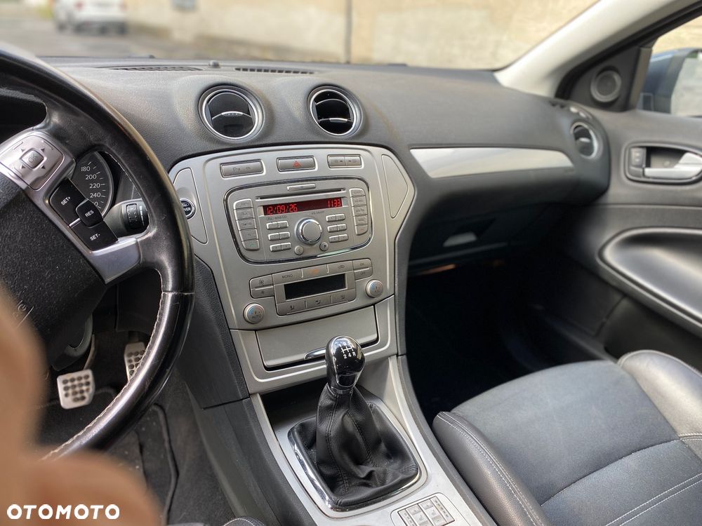 Ford Mondeo 2.0 Silver X - 11