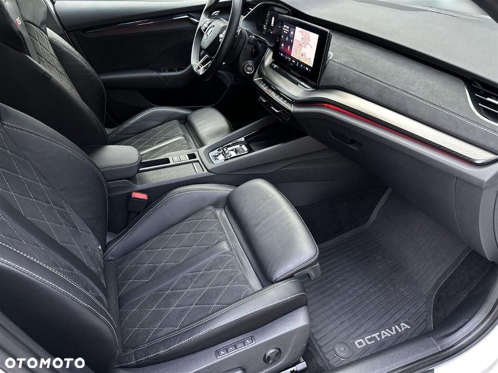 Skoda Octavia 2.0 TDI 4x4 RS DSG - 8