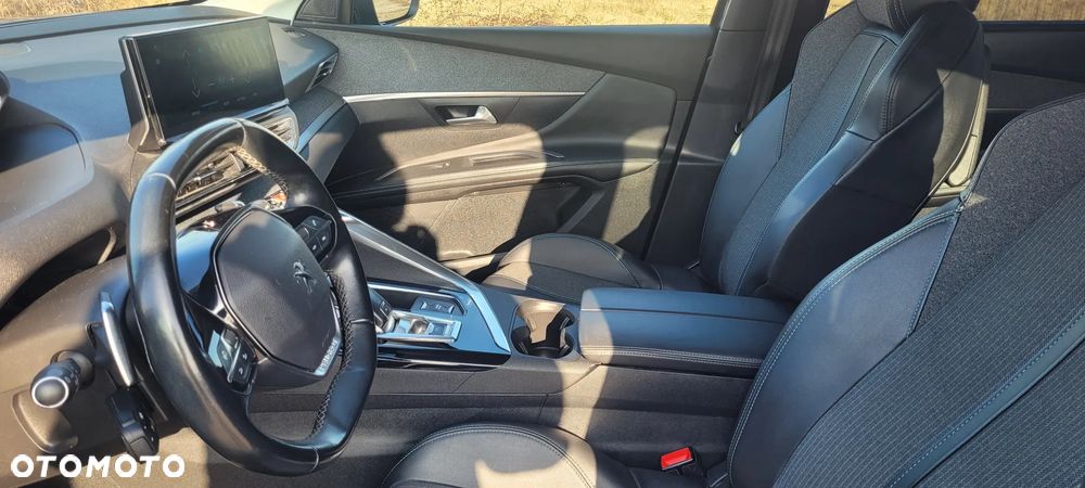 Peugeot 5008 BlueHDi 130 EAT8 Allure Pack - 25