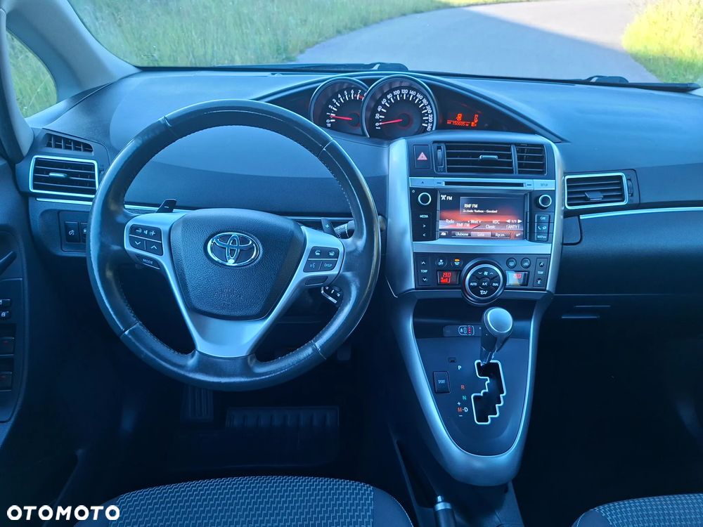 Toyota Verso 1.8 Multidrive Edition - 22
