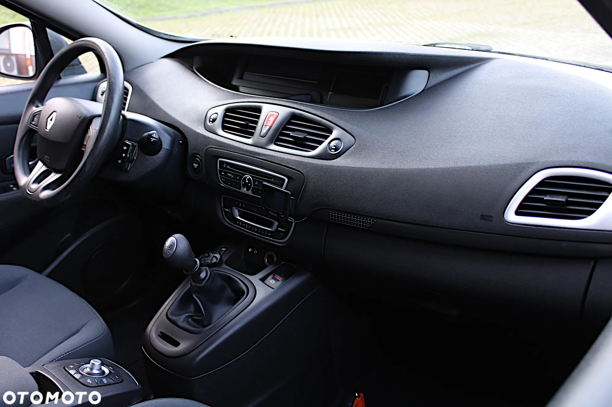 Renault Grand Scenic 1.6 16V 110 LIMITED - 26