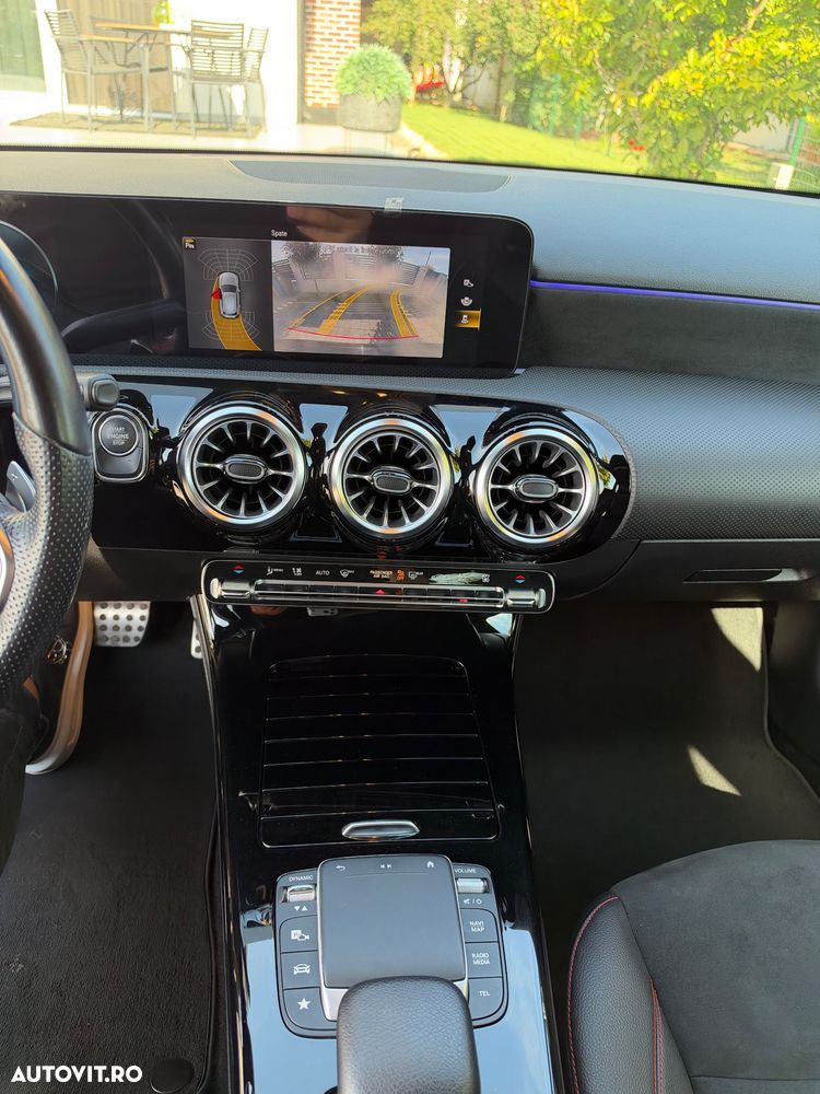 Mercedes-Benz A 250 - 24