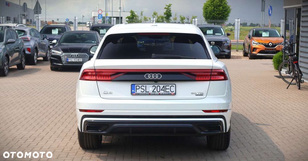 Audi Q8 - 6