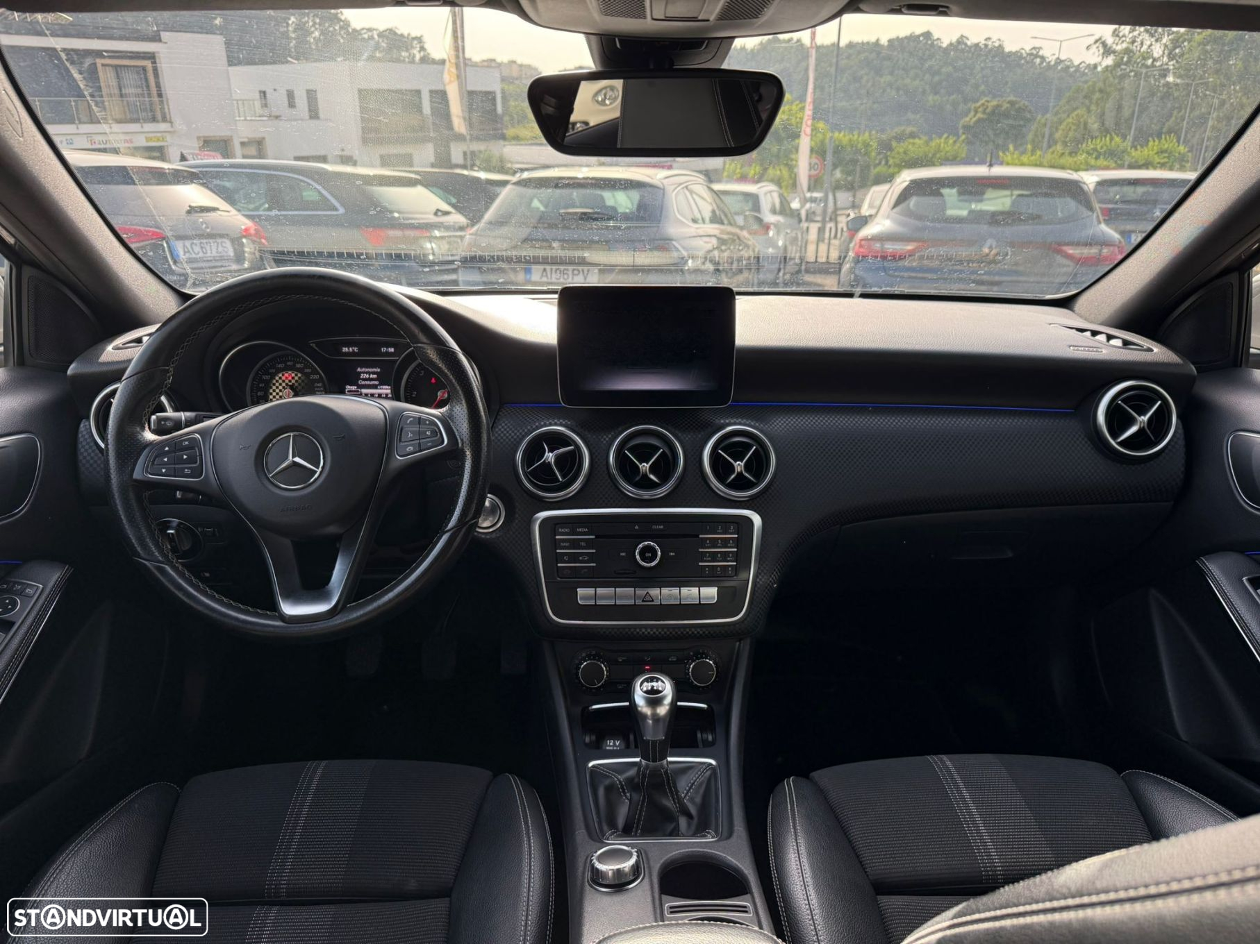 Mercedes-Benz A 180 d Fleet Pack Urban - 13