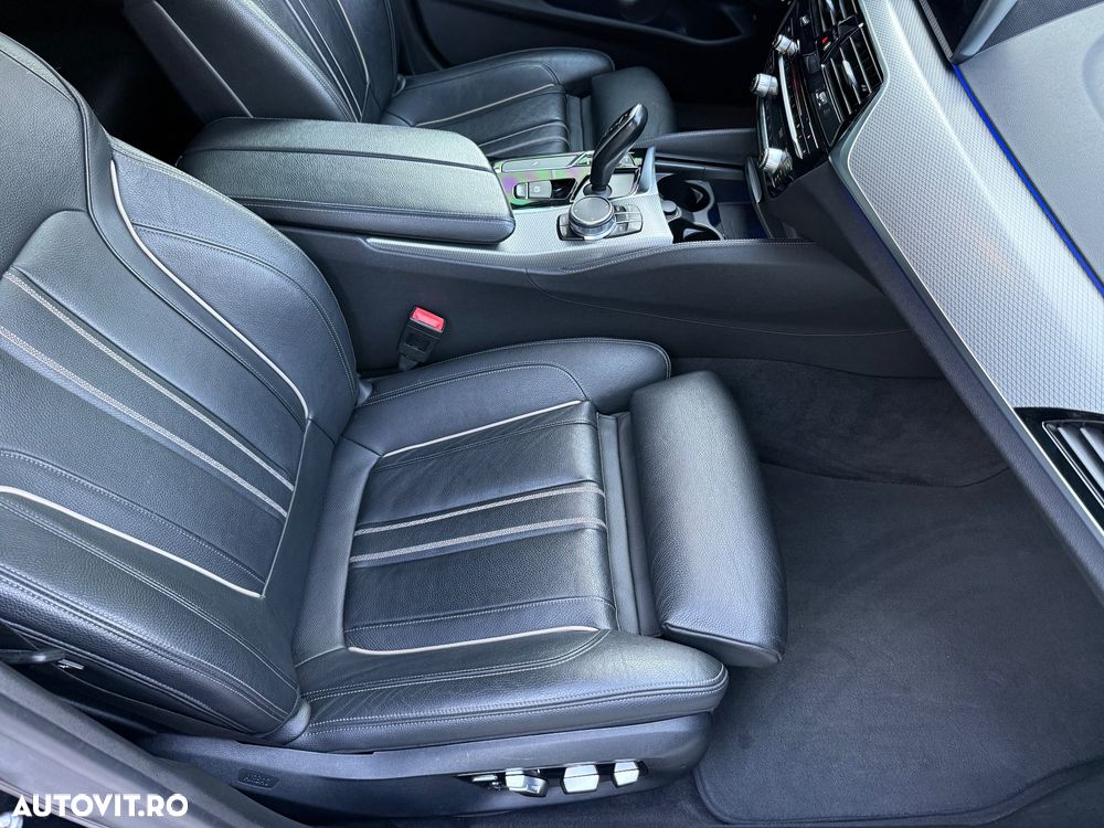 BMW Seria 5 520d Aut. M Sport Edition - 31