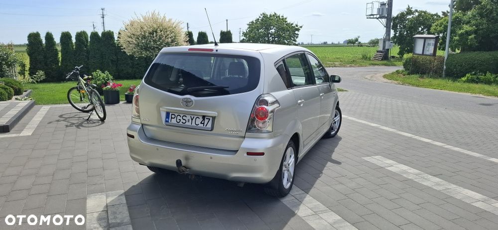 Toyota Corolla Verso - 4