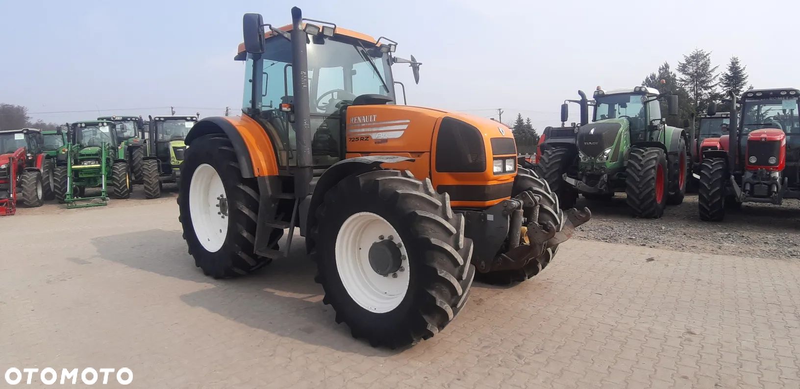 Renault Ares 725 RZ - 1
