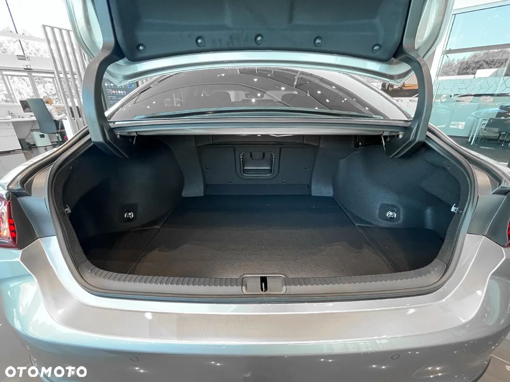 Lexus ES 300h Business Edition - 8