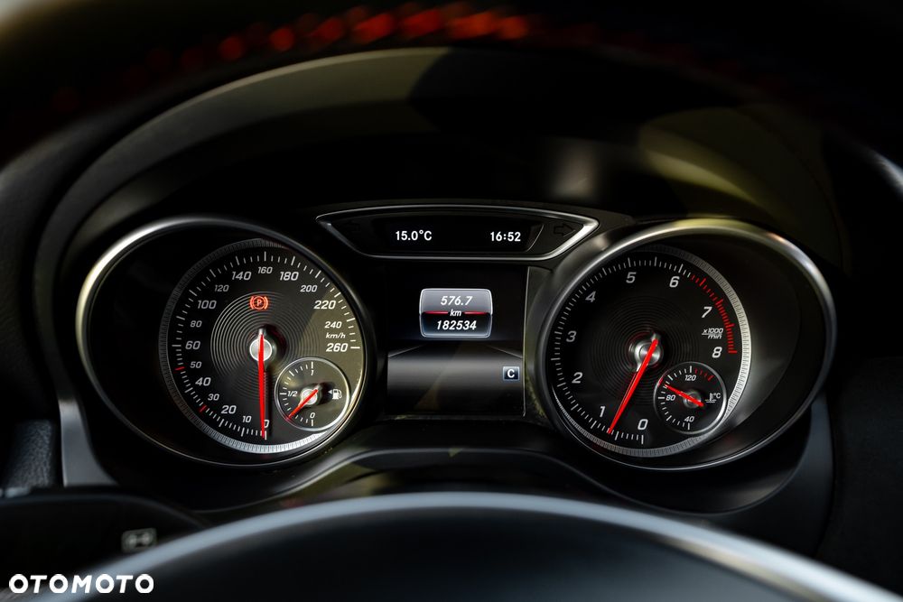 Mercedes-Benz CLA 250 AMG Line - 27