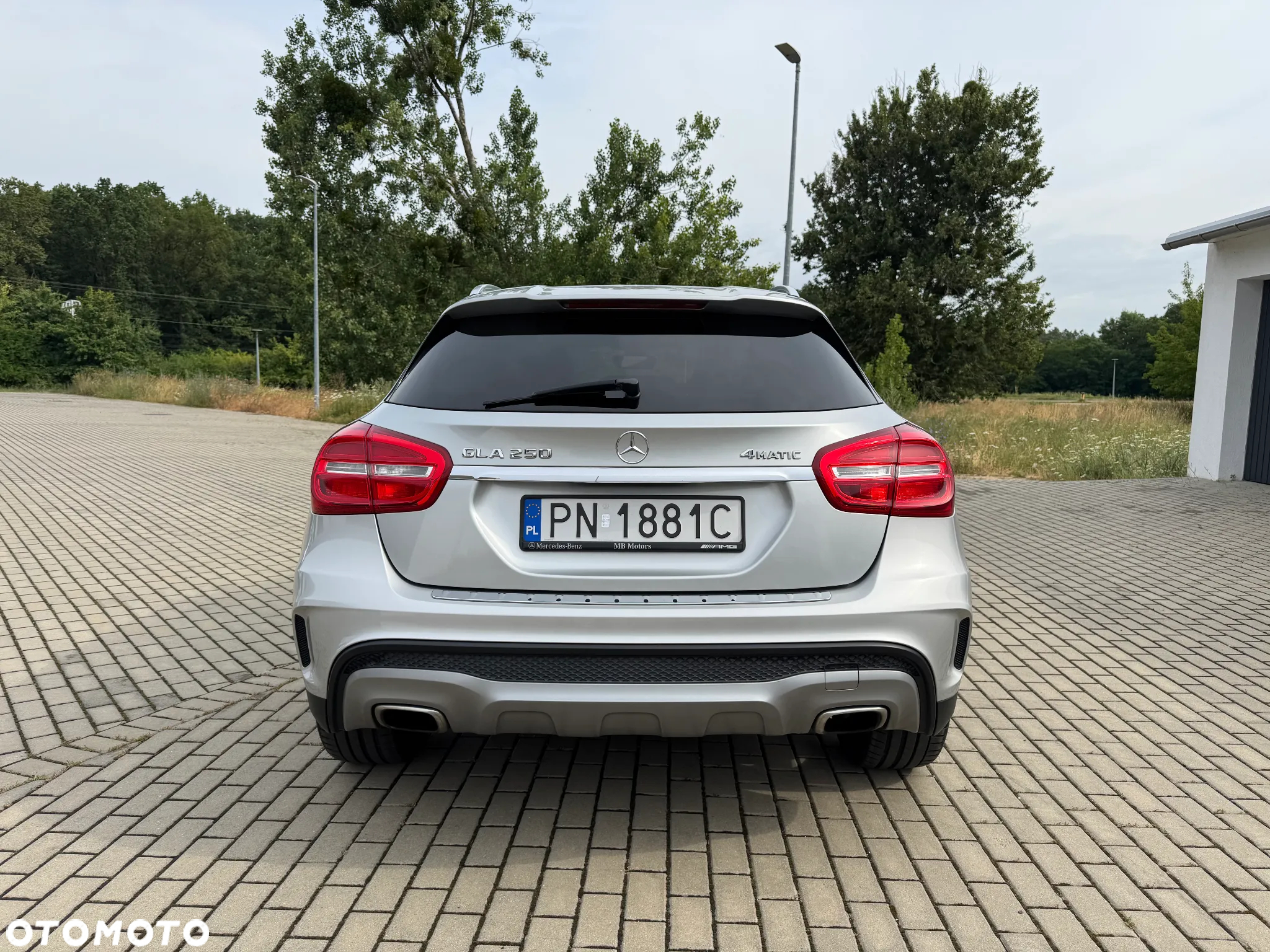Mercedes-Benz GLA 250 4-Matic - 4