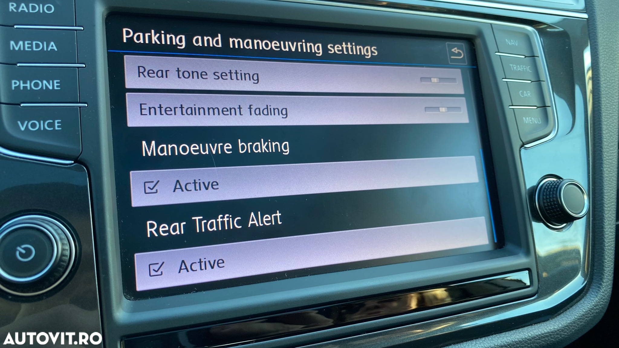 Volkswagen Tiguan 2.0 TDI SCR DSG Elegance - 27