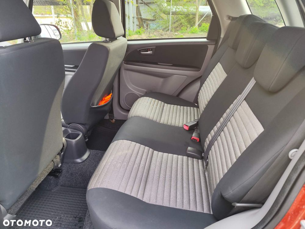 Suzuki SX4 1.6 GLX / Comfort - 8
