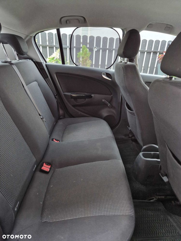 Opel Corsa - 8