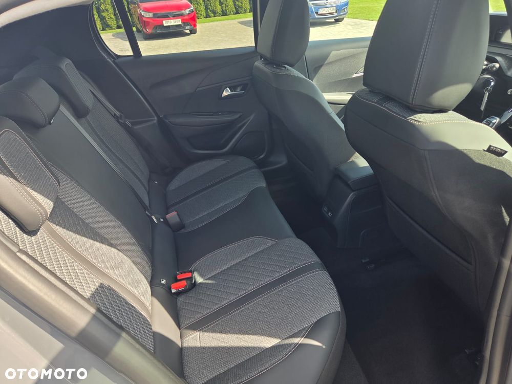 Peugeot 208 PureTech 100 Allure Pack - 12