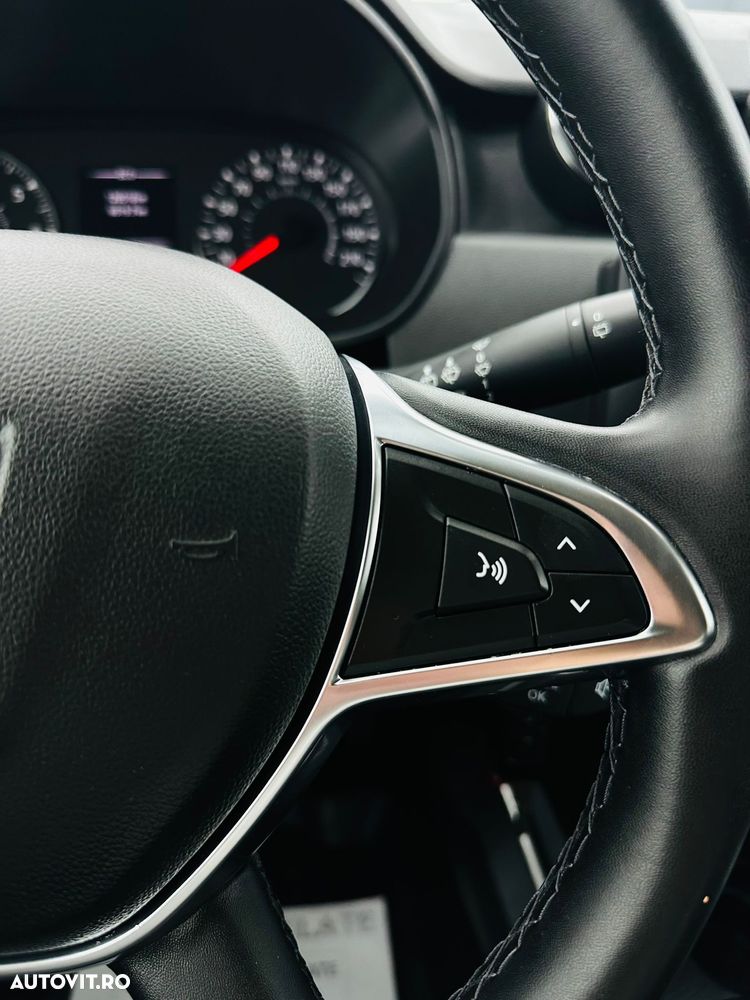 Dacia Duster SCe 115 4WD Prestige - 32