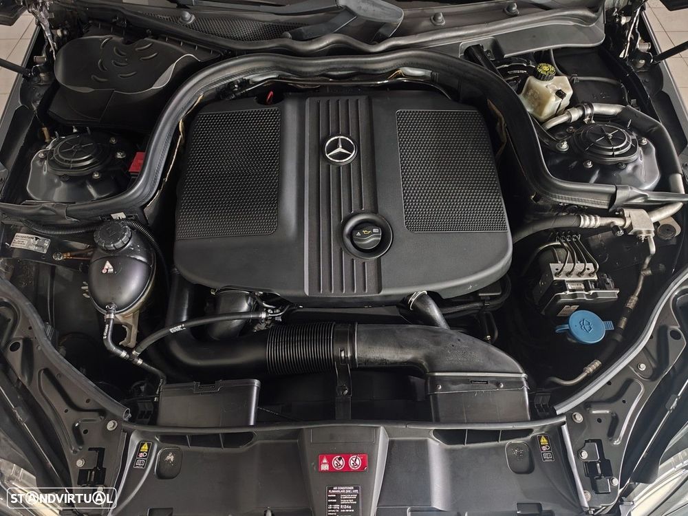 Mercedes-Benz E 250 BlueTEC Avantgarde Auto. - 33