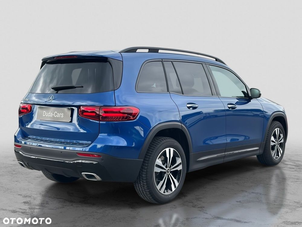 Mercedes-Benz GLB - 4