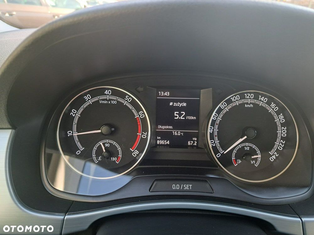 Skoda Fabia 1.0 TSI Ambition - 25