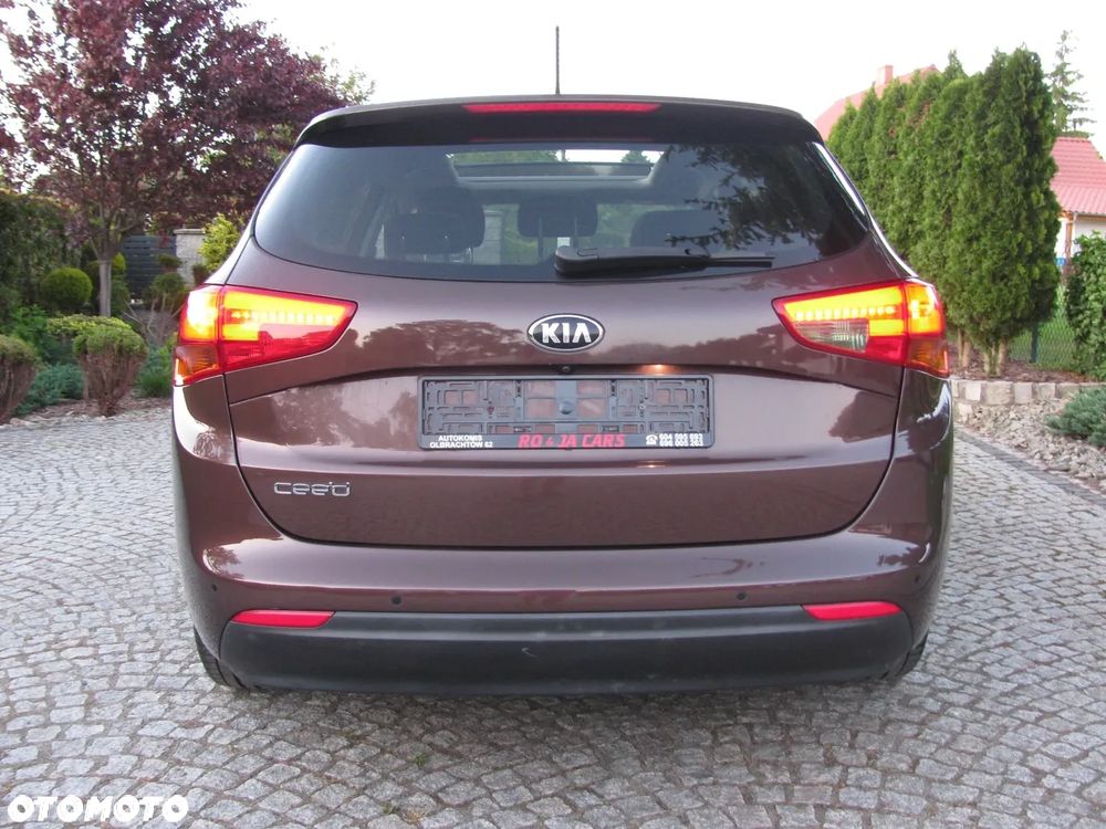 Kia Ceed 1.6 GDI DCT Platinum Edition - 6