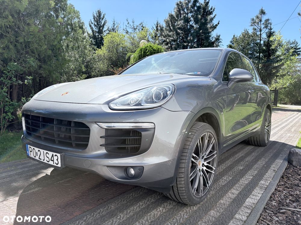Porsche Cayenne Platinum Edition - 2