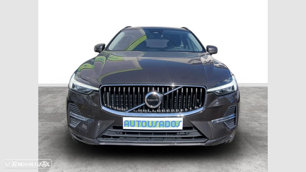 Volvo XC 60 2.0 B4 Momentum Plus - 7