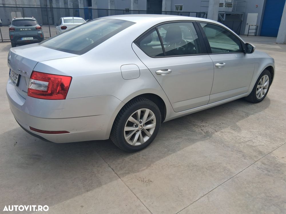 Skoda Octavia 1.6 TDI Active - 5