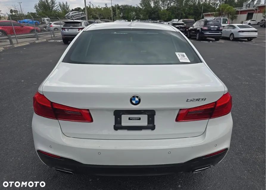 BMW Seria 5 530i M Sport Edition - 6