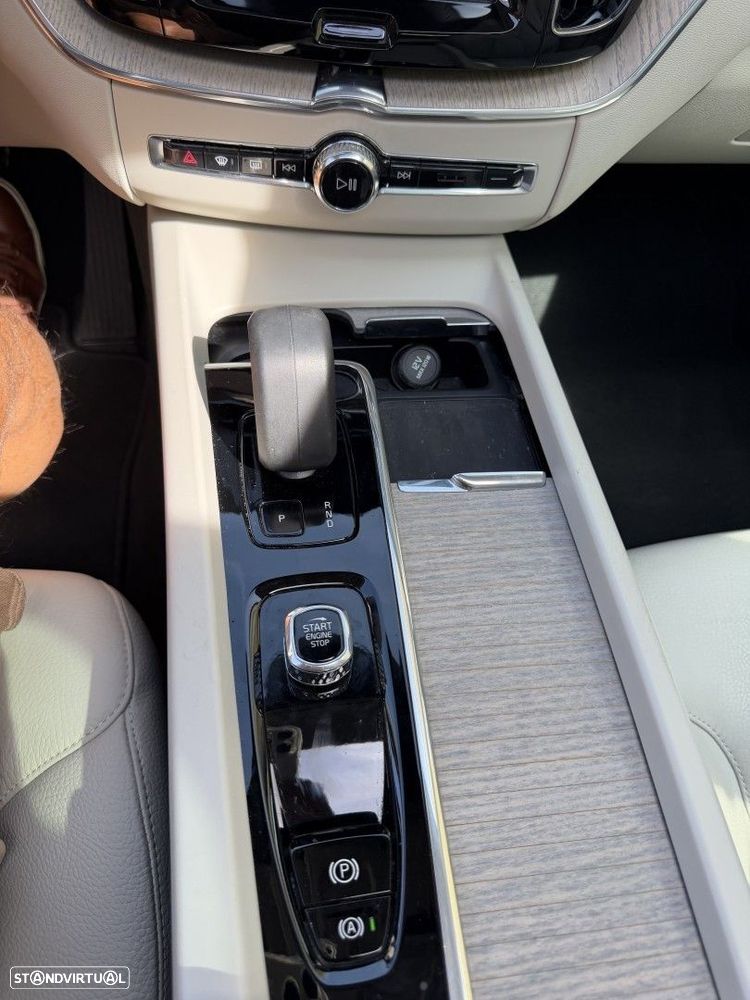 Volvo XC 60 2.0 T6 PHEV Inscription Expression AWD - 38