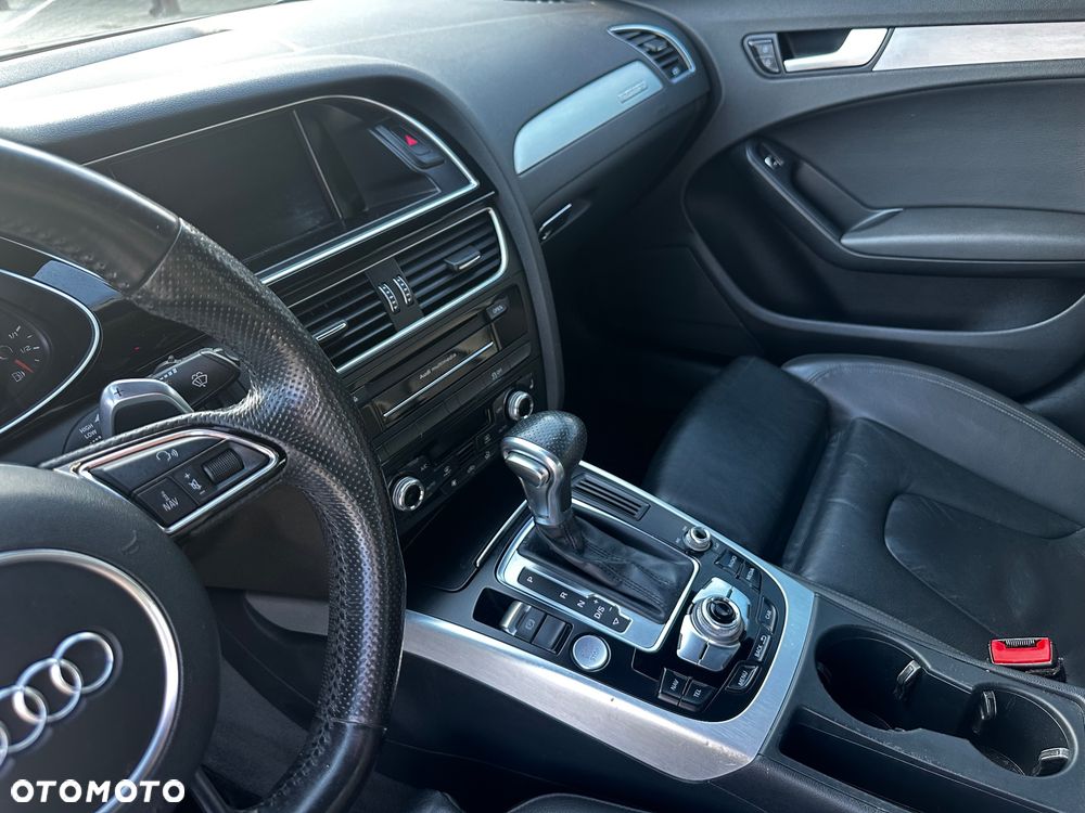 Audi A4 Limousine - 20