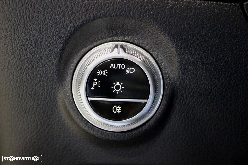 Mercedes-Benz C 300 de AMG Line - 17