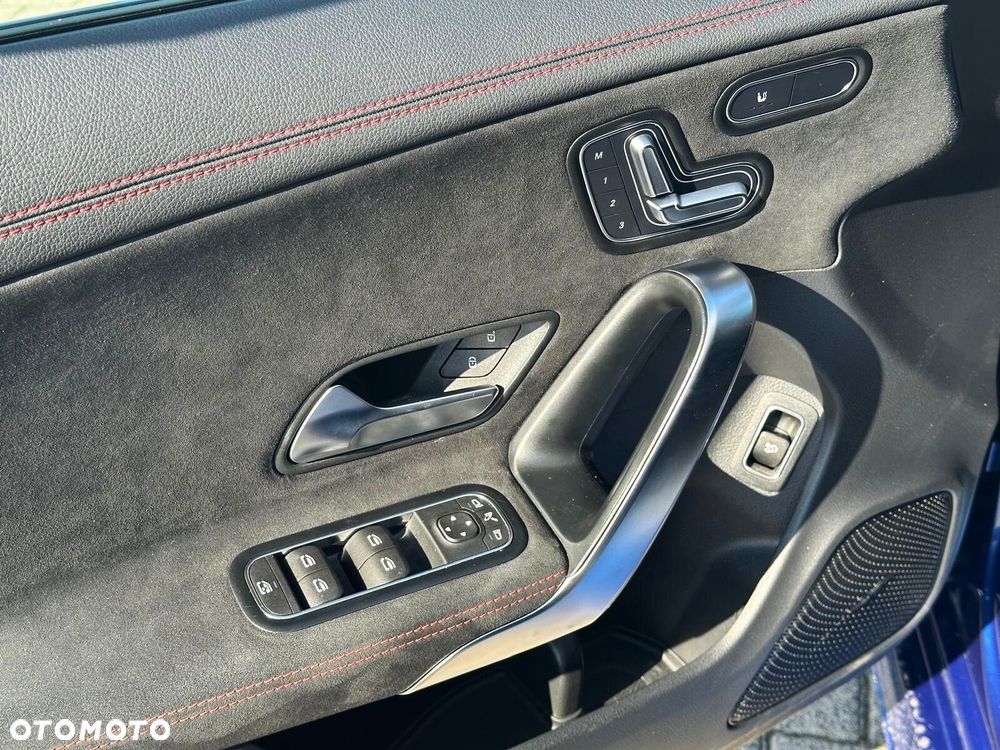 Mercedes-Benz CLA - 18
