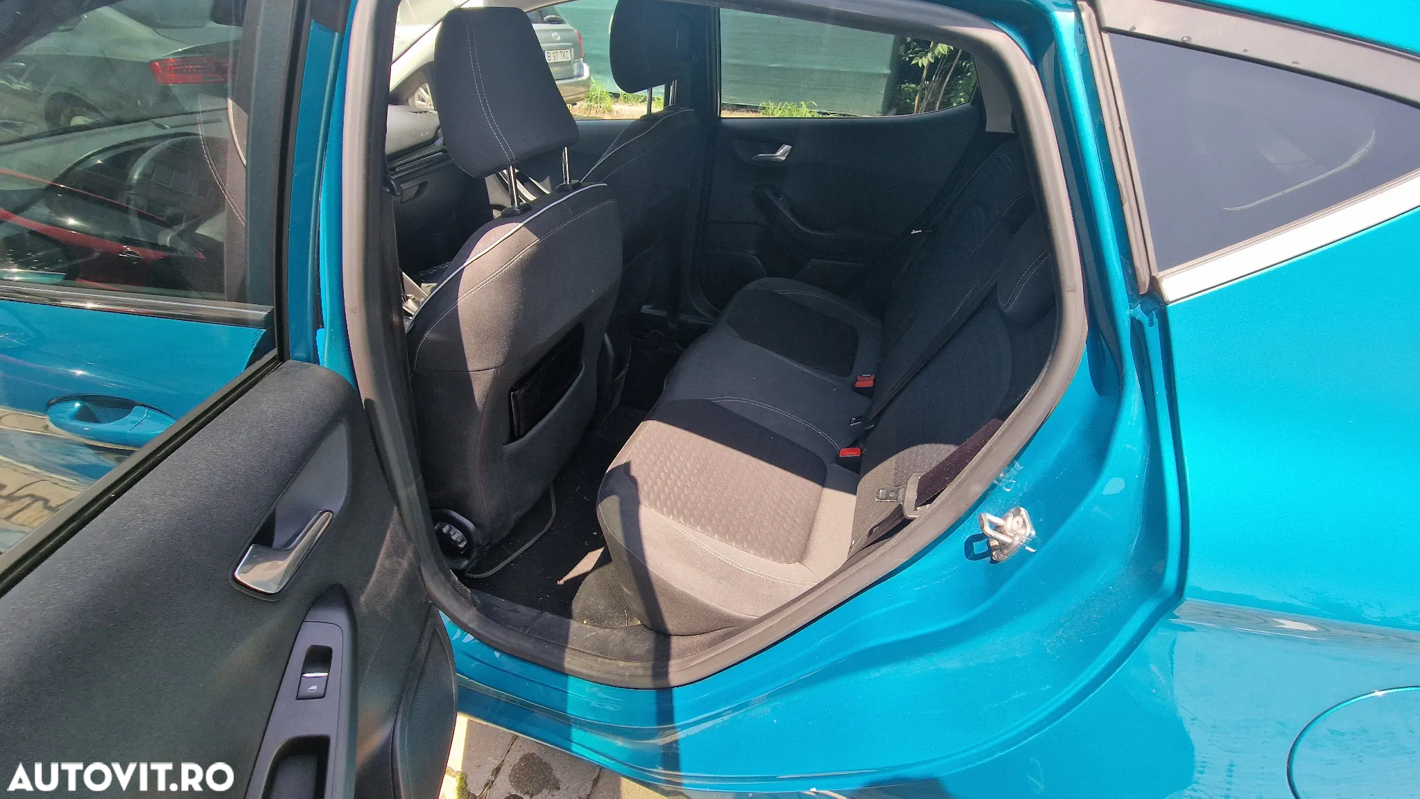 Ford Fiesta 1.0 Powershift Titanium - 8