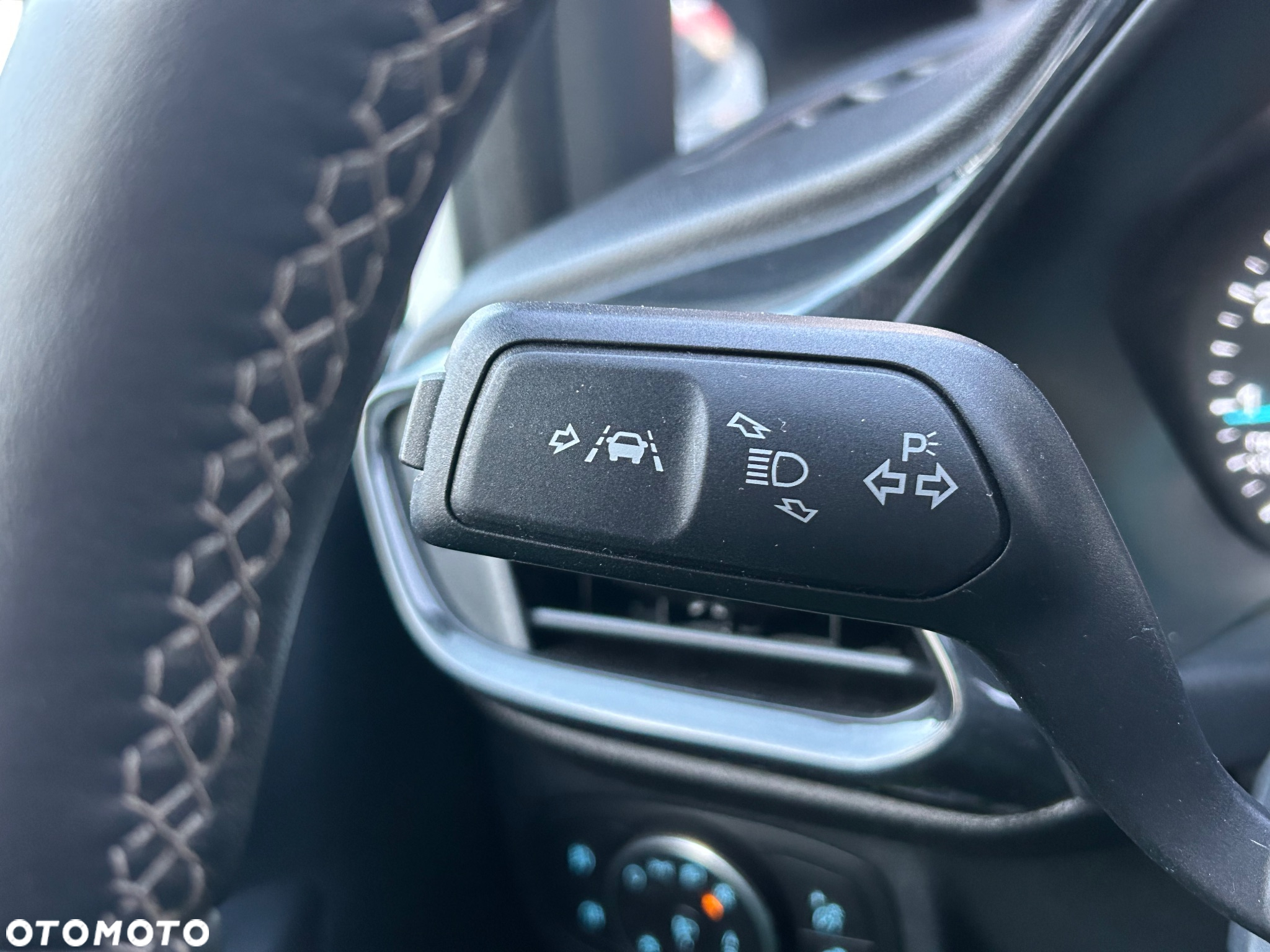 Ford Fiesta 1.0 EcoBoost S&S ACTIVE - 36