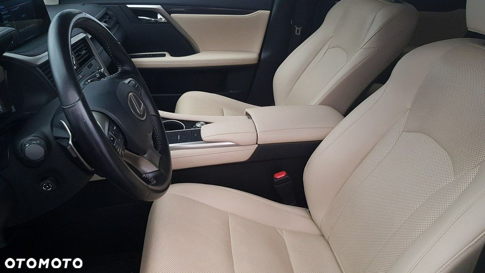 Lexus RX - 19